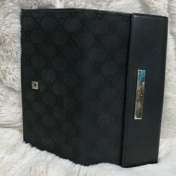Authentic Gucci wallet - Picture 7 of 17